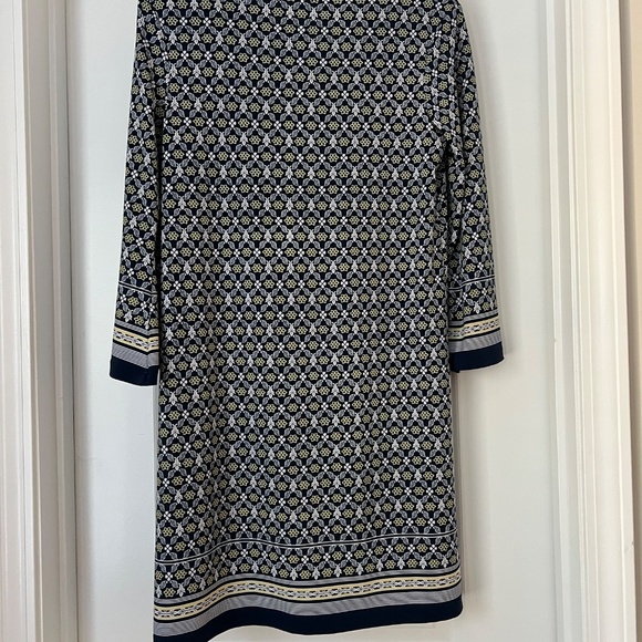 Navy & Yellow Floral Stretchy Sheath Dress - Picture 2 of 5